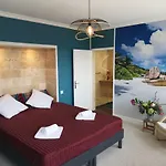 Bellevue Bed & Breakfast 3*